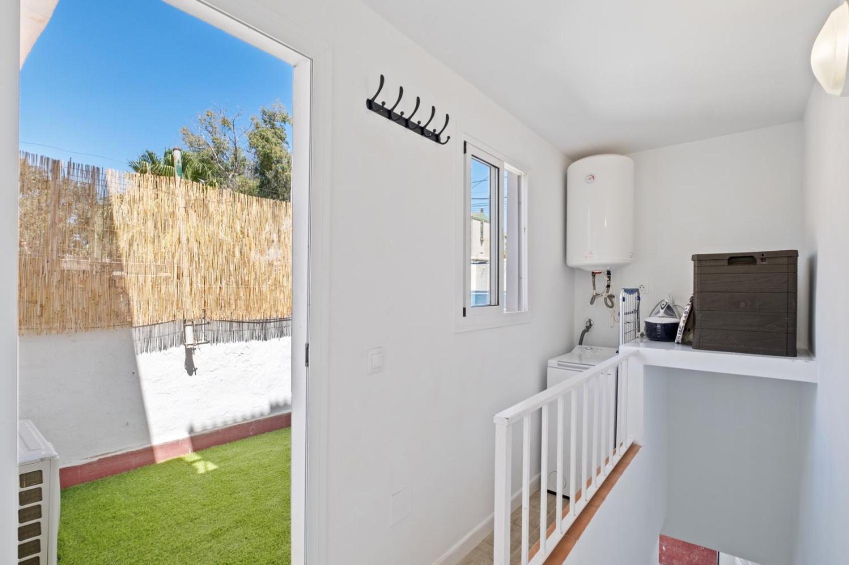 Apartamento En La Playa Con Terraza Malaga Ngoại thất bức ảnh
