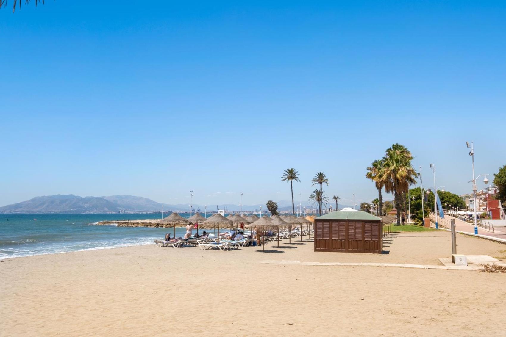 Apartamento En La Playa Con Terraza Malaga Ngoại thất bức ảnh