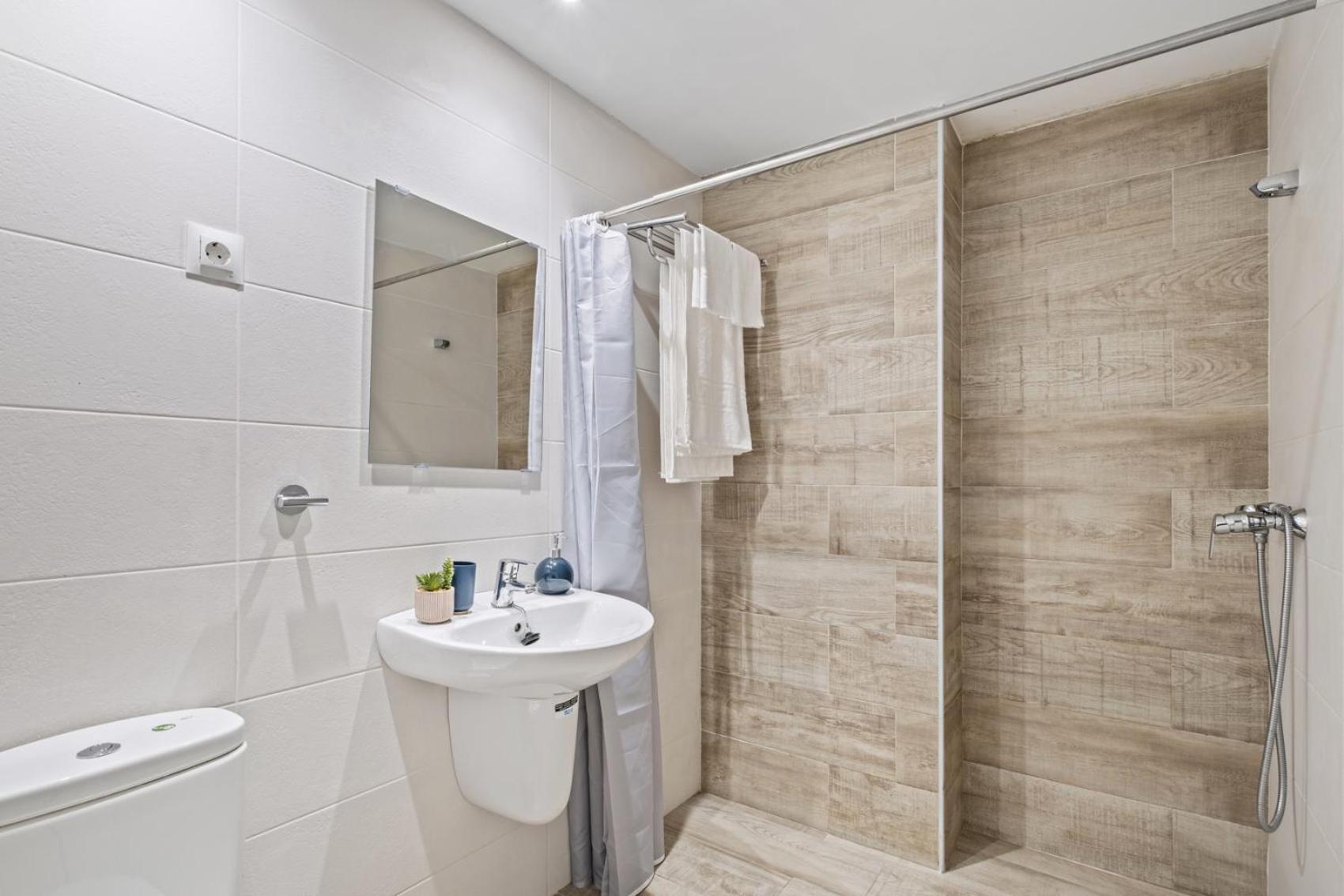 Apartamento En La Playa Con Terraza Malaga Ngoại thất bức ảnh